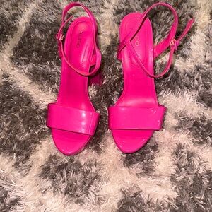 Pink pumps